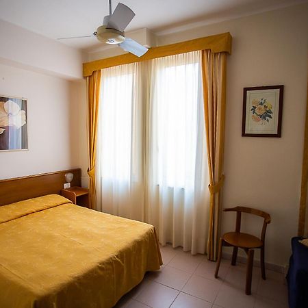 Hotel Nuovo Al Mare Alassio Extérieur photo