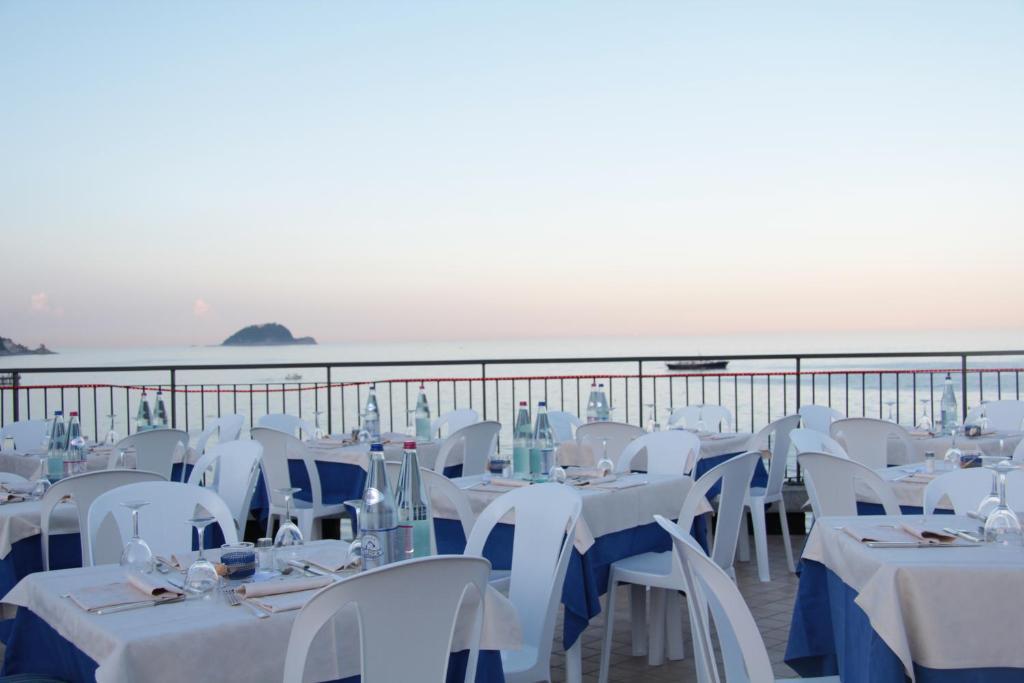 Hotel Nuovo Al Mare Alassio Extérieur photo
