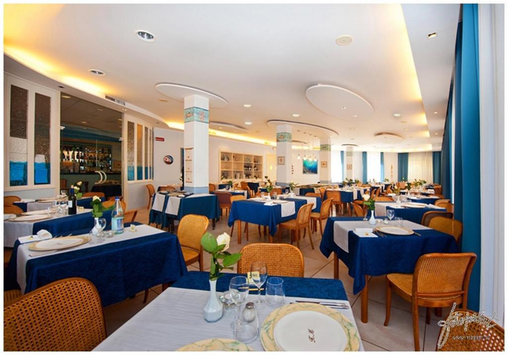 Hotel Nuovo Al Mare Alassio Extérieur photo