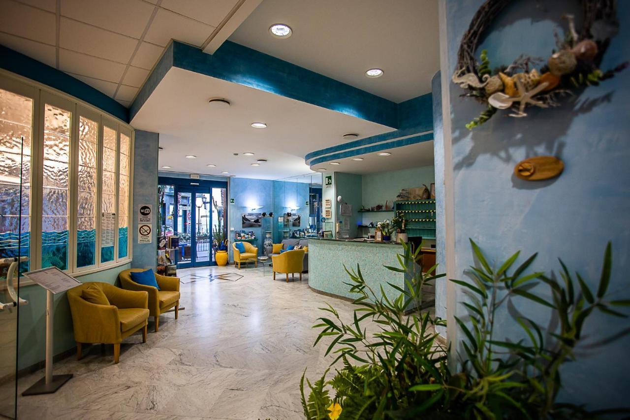 Hotel Nuovo Al Mare Alassio Extérieur photo