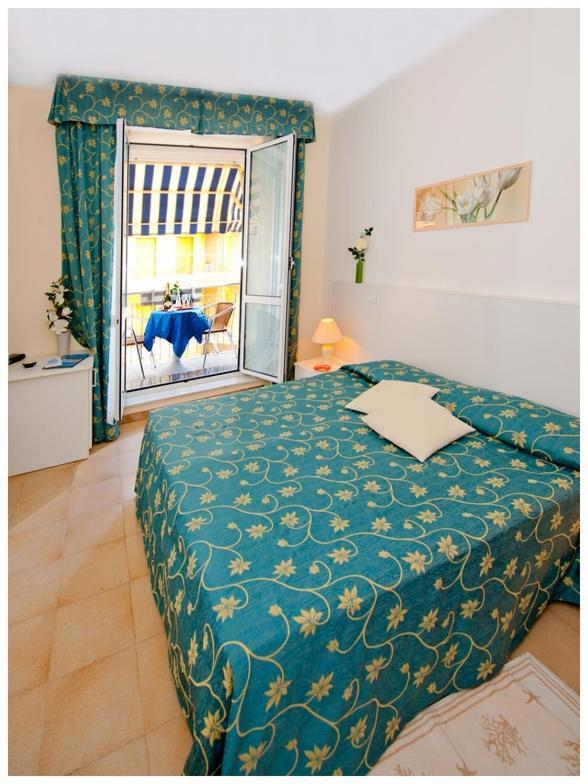 Hotel Nuovo Al Mare Alassio Extérieur photo