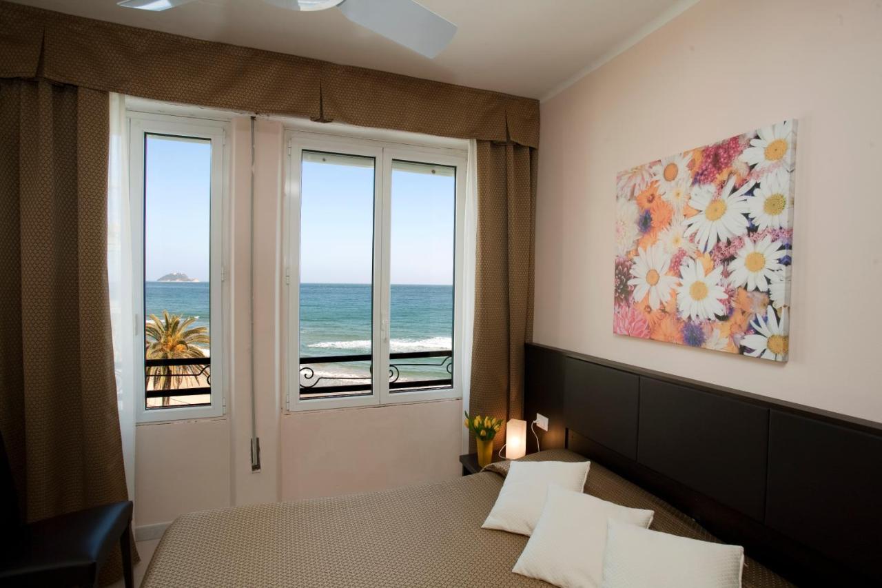 Hotel Nuovo Al Mare Alassio Extérieur photo